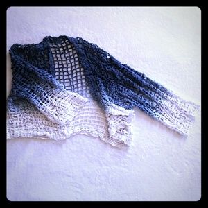 Knitted cropped throw on